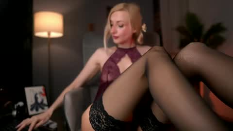 SerenaGrant online show from 04/14/26, 01:55