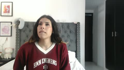 sararoussee online show from 12/07/24, 09:44