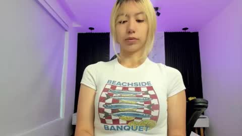 Serene online show from 11/06/25, 11:44