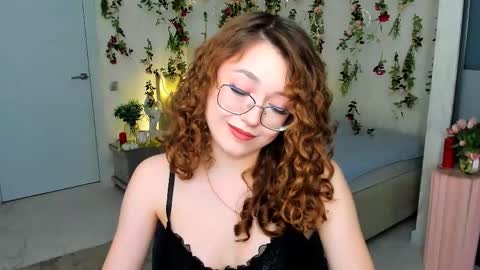 Ophelia online show from 04/15/26, 04:47