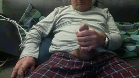 Snapshot of serge8413 chatting on 02/25/25, 05:41 serge8413 online show from 02/25/25, 05:41