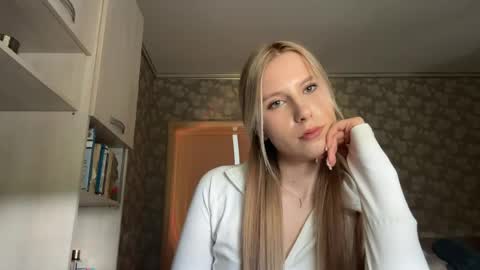 Sofia online show from 05/27/26, 07:38