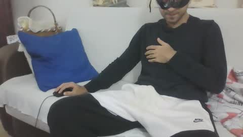 Snapshot of sero98313230 chatting on 10/14/25, 12:50 sero98313230 online show from 10/14/25, 12:50