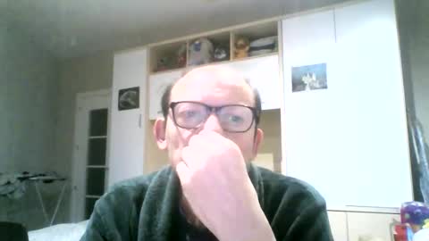 Snapshot of serrano49 chatting on 04/14/26, 01:00 serrano49 online show from 04/14/26, 01:00