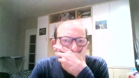 Snapshot of serrano49 chatting on 04/19/26, 02:00 serrano49 online show from 04/19/26, 02:00