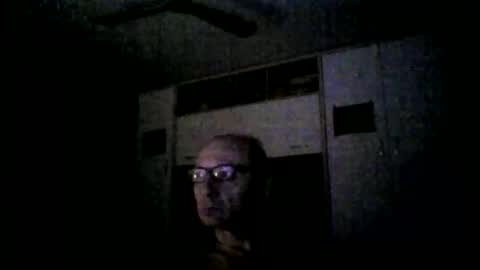 Snapshot of serrano49 chatting on 05/05/26, 01:35 serrano49 online show from 05/05/26, 01:35