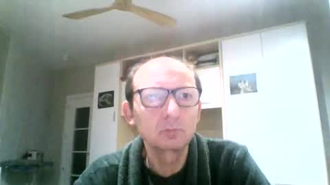 Snapshot of serrano49 chatting on 05/11/26, 01:00 serrano49 online show from 05/11/26, 01:00