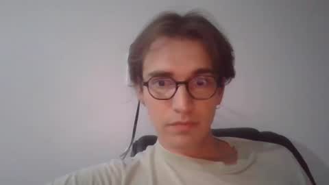 Snapshot of servandomier chatting on 04/30/26, 03:57 mier online show from 04/30/26, 03:57