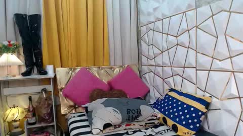 call me MILES   online show from 09/15/25, 06:24