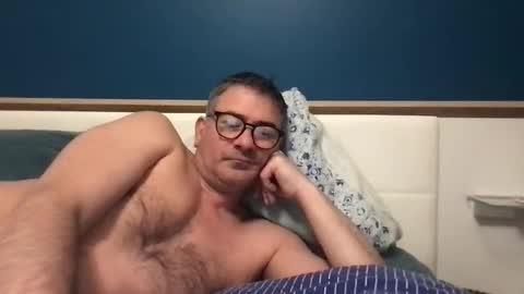 sesamechris92 online show from 03/05/25, 06:54