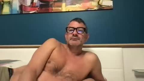 sesamechris92 online show from 09/09/25, 06:35