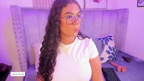 Snapshot of seshat_hitt_ chatting on 07/01/26, 03:41 Danna online show from 07/01/26, 03:41