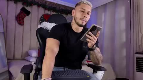 HEY IM SETH online show from 12/30/24, 06:49