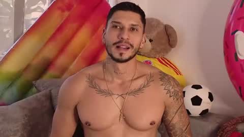 HEY IM SETH online show from 07/05/26, 03:52