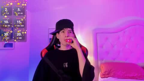 sett_and_gwen online show from 03/09/25, 04:38