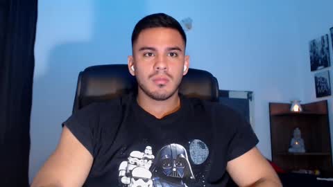 Snapshot of setth_king chatting on 01/17/25, 11:38 Setth King online show from 01/17/25, 11:38