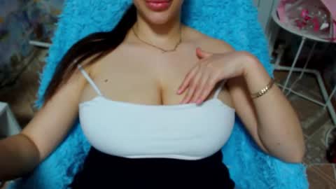 seu_cute online show from 11/16/25, 09:31