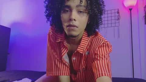 Alexis online show from 10/31/25, 04:24