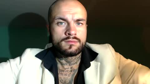 Snapshot of sevendragons1 chatting on 09/29/25, 11:20 SevenDragons online show from 09/29/25, 11:20