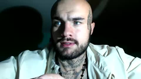 Snapshot of sevendragons1 chatting on 10/06/25, 11:57 SevenDragons online show from 10/06/25, 11:57