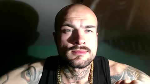 Snapshot of sevendragons1 chatting on 10/21/25, 08:09 SevenDragons online show from 10/21/25, 08:09