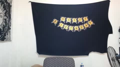 Snapshot of sexandroid1016 chatting on 10/16/25, 04:57 sexandroid1016 online show from 10/16/25, 04:57