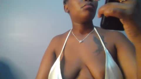 Maggie online show from 09/16/25, 06:31