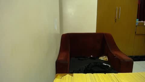 Mari online show from 04/01/26, 02:36