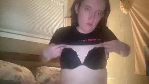 Snapshot of sexiflorence chatting on 01/13/25, 05:55 Florence online show from 01/13/25, 05:55