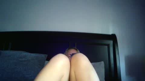 Snapshot of sexiirose22 chatting on 07/23/26, 10:51 Rose online show from 07/23/26, 10:51