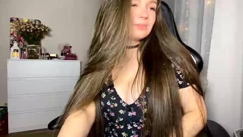 My name is Mia whats yours online show from 01/19/25, 01:10