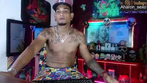 Aharon  ravelo online show from 12/17/25, 05:24