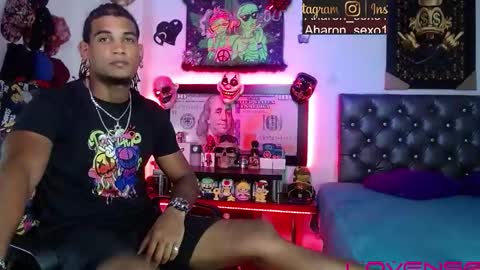 Snapshot of sexo_aharon chatting on 02/02/26, 03:27 Aharon ravelo online show from 02/02/26, 03:27