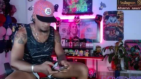 Snapshot of sexo_aharon chatting on 02/10/26, 01:21 Aharon ravelo online show from 02/10/26, 01:21