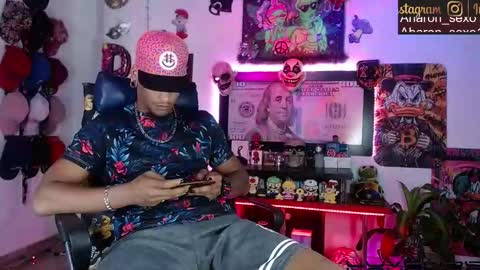 Snapshot of sexo_aharon chatting on 02/19/26, 04:30 Aharon ravelo online show from 02/19/26, 04:30