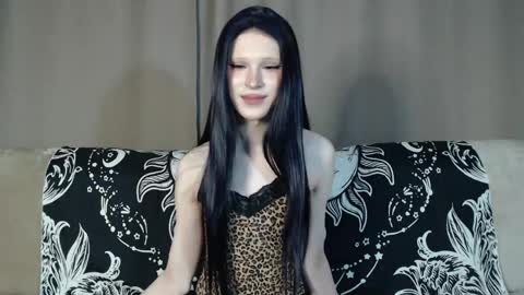 Snapshot of sexpired_princess chatting on 04/29/26, 06:36 Nextdoor Princess online show from 04/29/26, 06:36