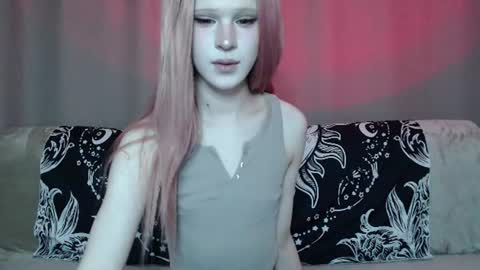 Snapshot of sexpired_princess chatting on 08/02/26, 12:58 Nextdoor Princess online show from 08/02/26, 12:58