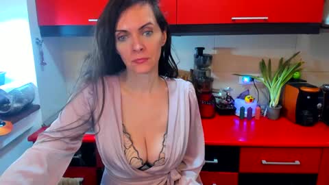 sexqueen1111 online show from 03/07/25, 04:35
