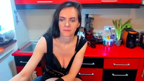 sexqueen1111 online show from 03/11/25, 02:32