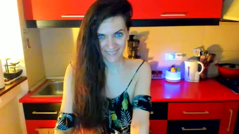 sexqueen1111 online show from 09/25/25, 06:11