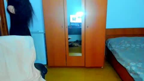 Snapshot of sexqueen1111 chatting on 04/22/26, 11:45 sexqueen1111 online show from 04/22/26, 11:45