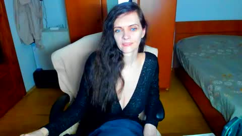 Snapshot of sexqueen1111 chatting on 05/28/26, 07:44 sexqueen1111 online show from 05/28/26, 07:44