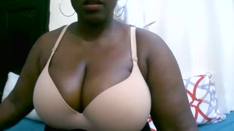 sexxi_ebony online show from 09/28/25, 01:11