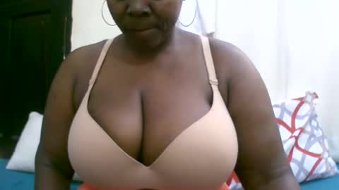 sexxi_ebony online show from 09/28/25, 01:16
