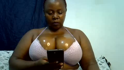 Snapshot of sexxi_ebony chatting on 07/01/26, 09:33 sexxi_ebony online show from 07/01/26, 09:33