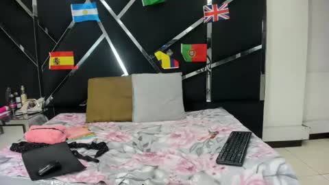 Snapshot of sexxtaty chatting on 06/20/26, 03:15 Sexxtaty online show from 06/20/26, 03:15