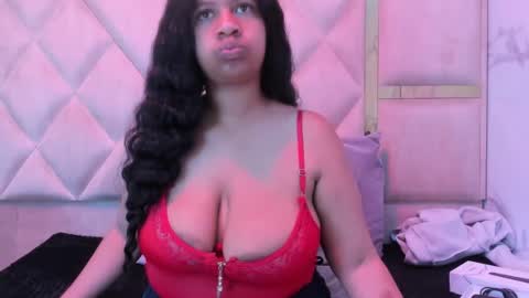 Snapshot of sexxtaty chatting on 08/09/26, 01:05 Sexxtaty online show from 08/09/26, 01:05