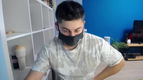 Tommy online show from 02/12/25, 03:16