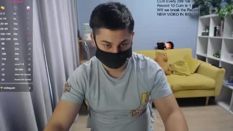 Snapshot of sexxxdickbig chatting on 05/01/26, 09:03 Tommy online show from 05/01/26, 09:03