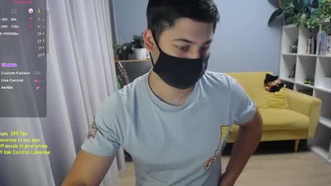 Snapshot of sexxxdickbig chatting on 05/30/26, 07:49 Tommy online show from 05/30/26, 07:49